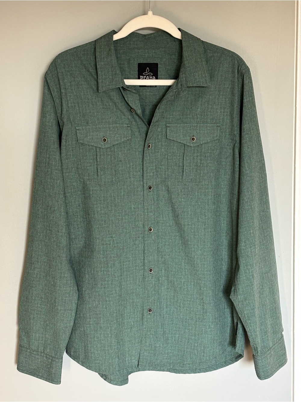 prAna Men’s Sage Green Long Sleeve Button-Down Shirt | Large | Roll-Tab Sleeves